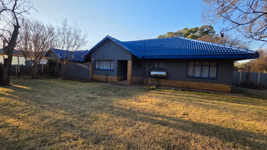 4 Bedroom Property for Sale in Songloed North West